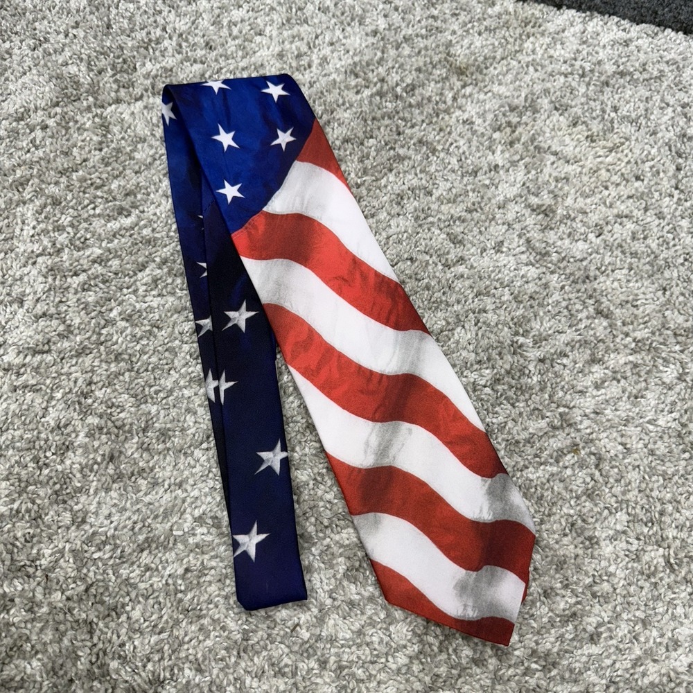Vintage Ralph Marlin Polyester Tie Necktie Patriotic American Flag (3.75"x57")